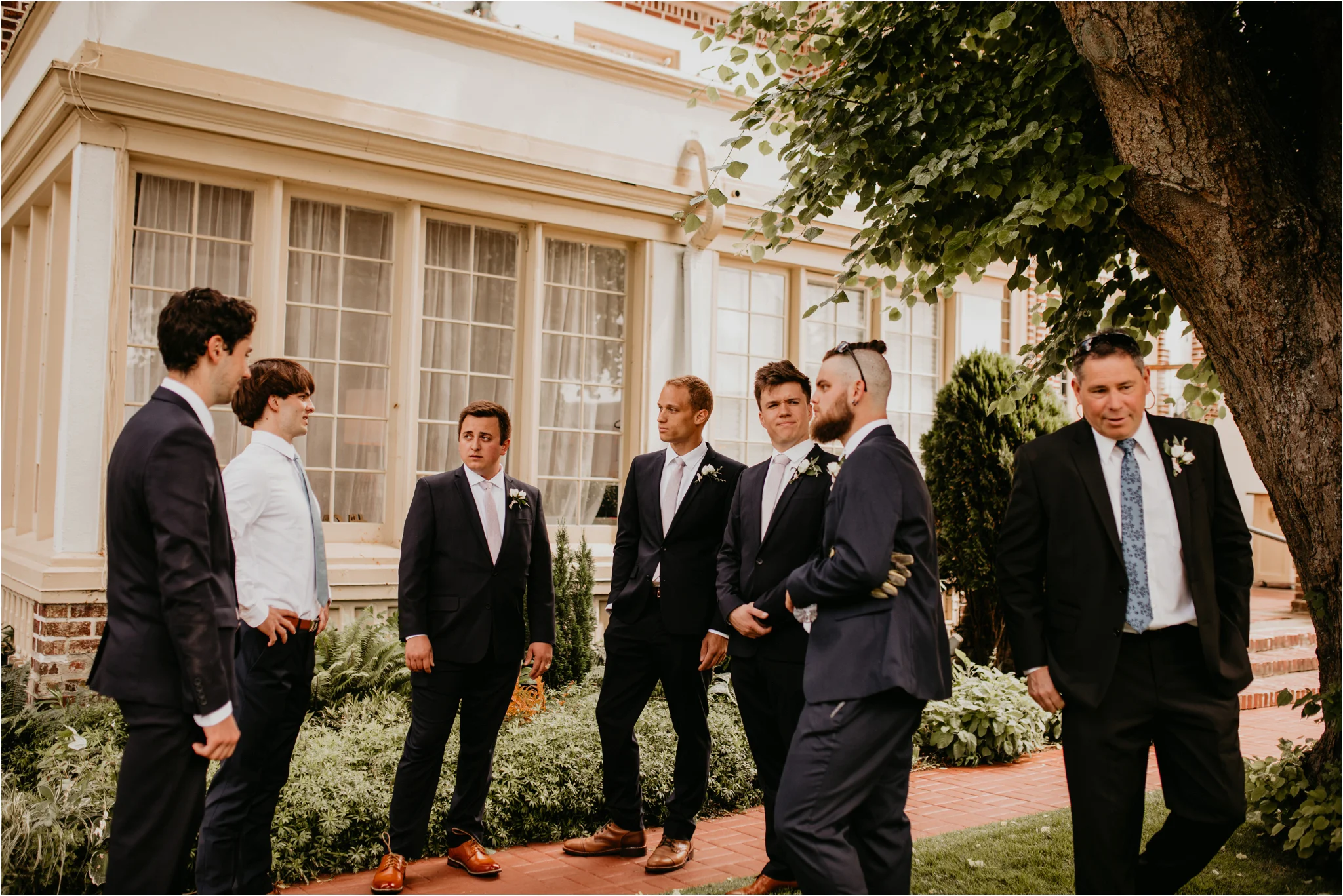 chance-and-ondrea-lairmont-manor-wedding-seattle-photographer-023.jpg