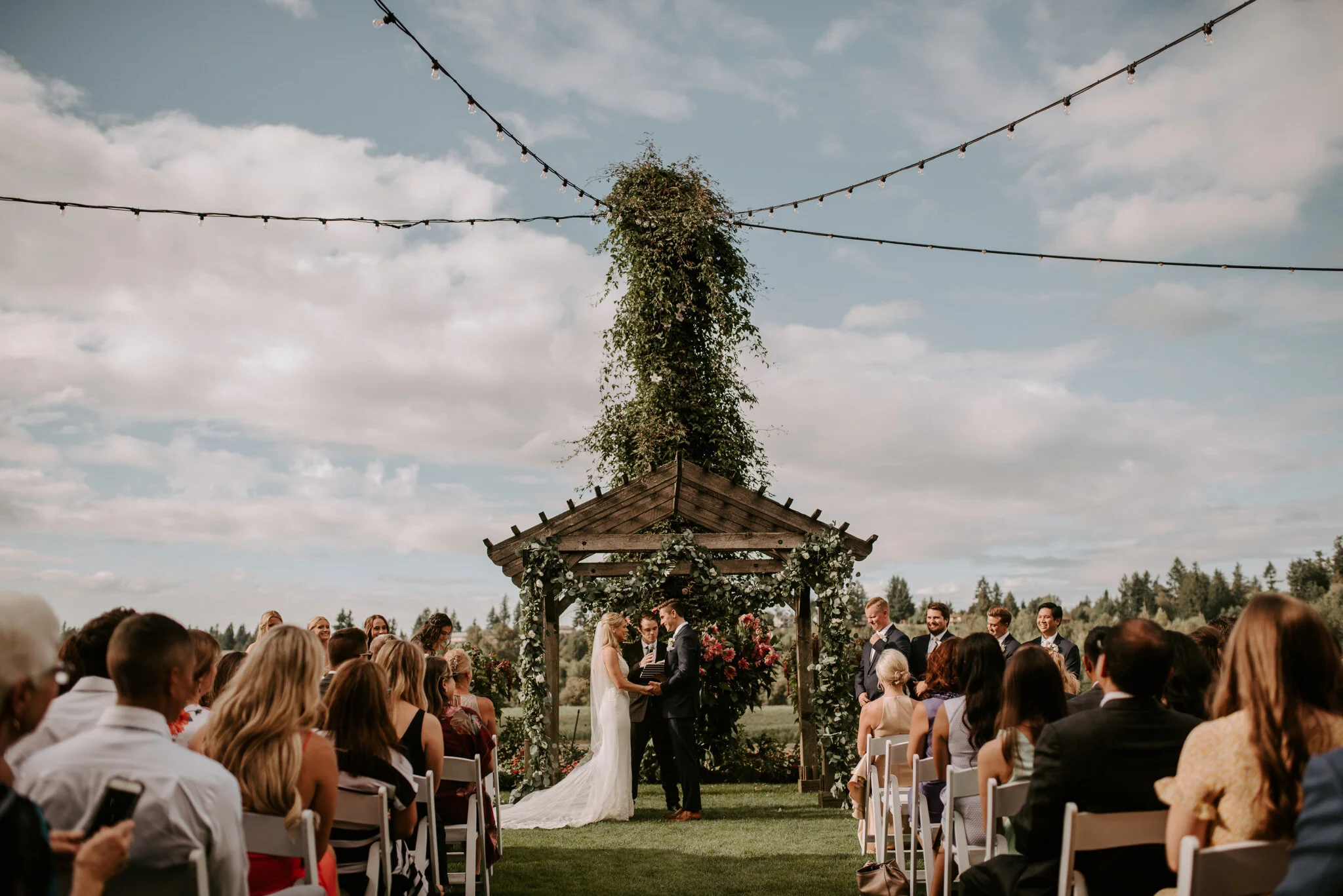 katie-nollan-wolgamotts-the-kelley-farm-seattle-wedding-photographer-056.jpg