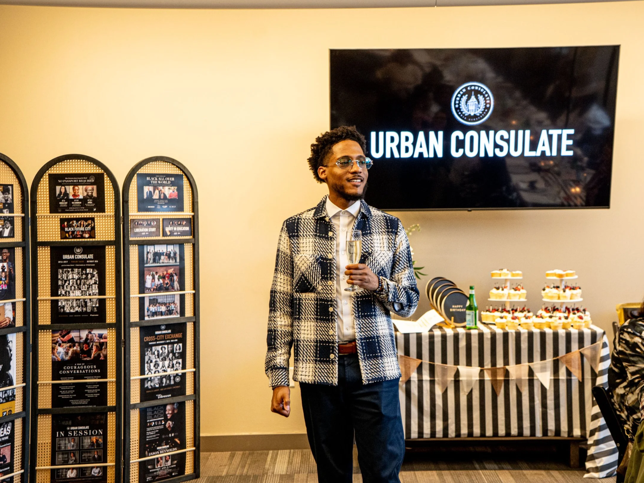 UrbanConsolate10thBirthday100.png