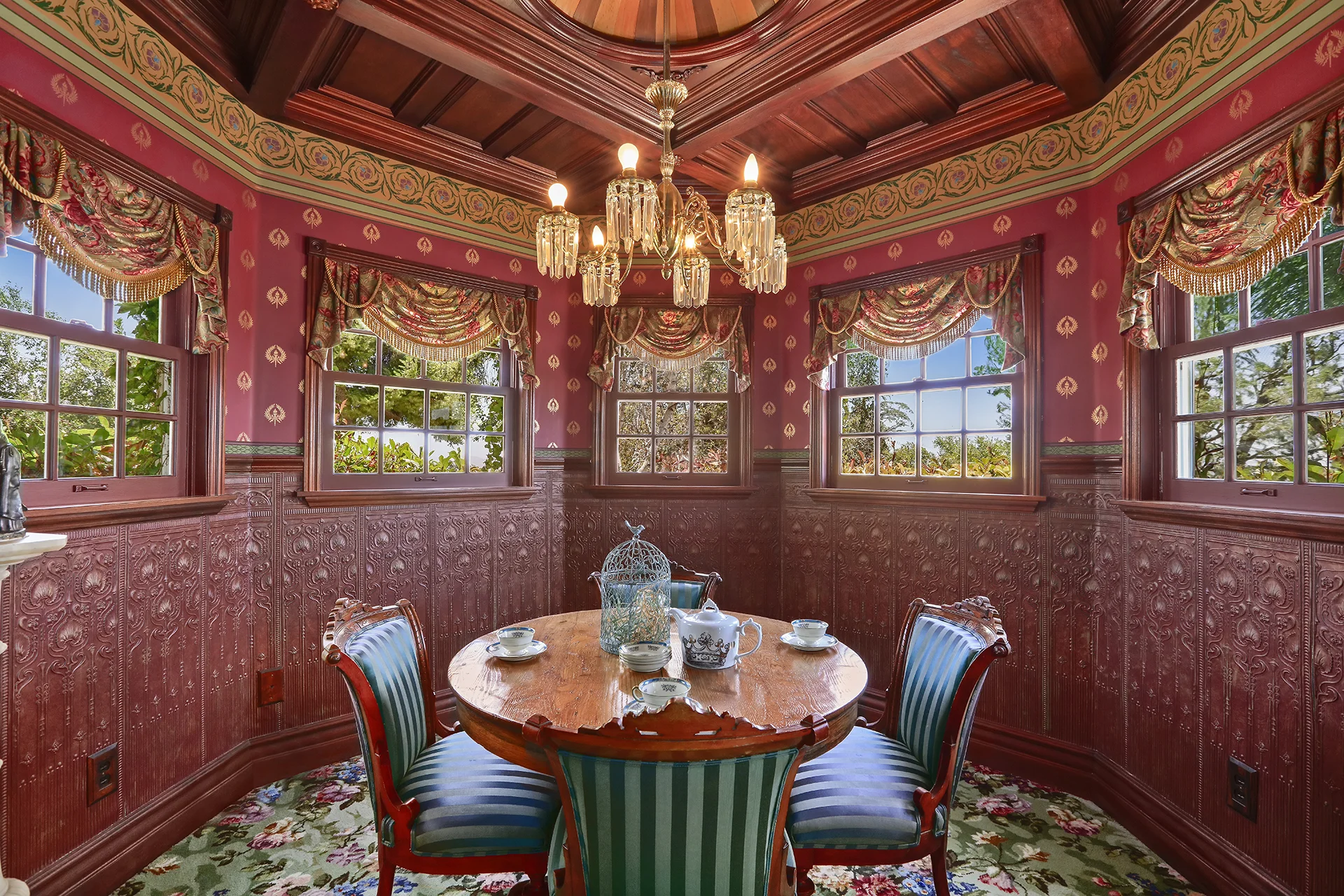 Interior3Web.jpg