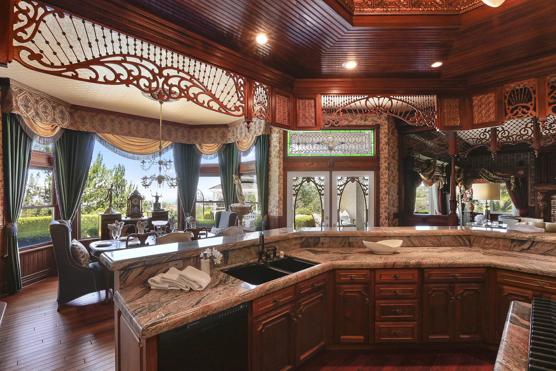 Interior17Web.jpg