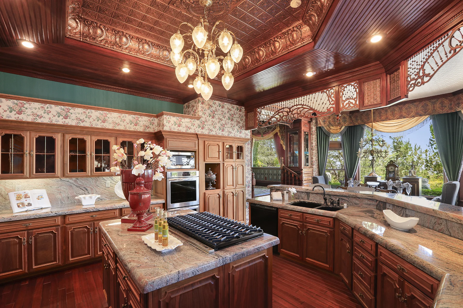Interior18Web.jpg