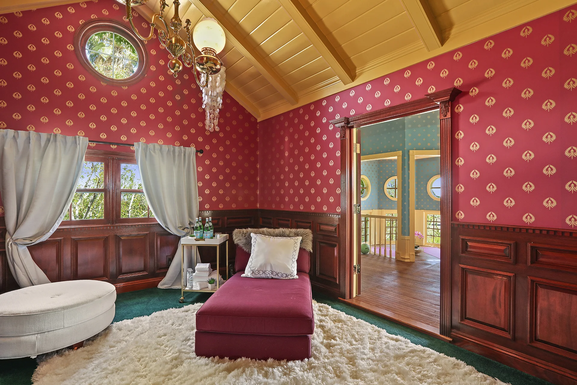 Interior35Web.jpg