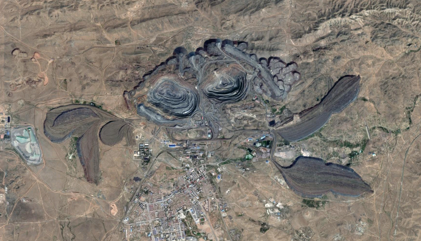 Bayan Obo Mining District as seen from Satellite (2018)