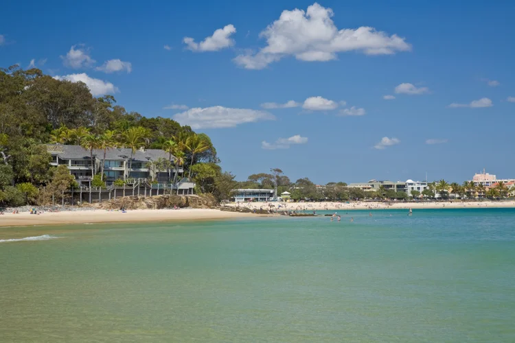 Noosa Beach.jpg