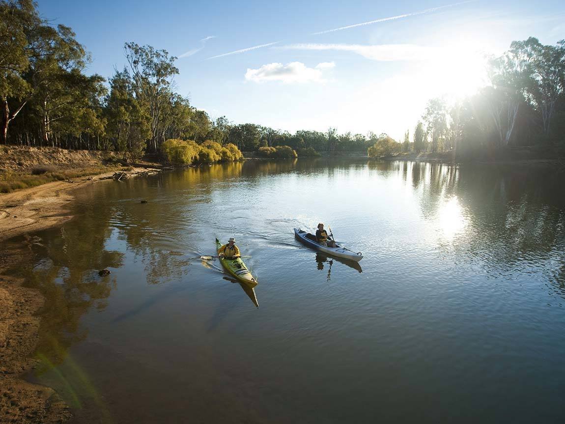 kayaking-murray-river_mur_r_1287194_1150x863.jpg