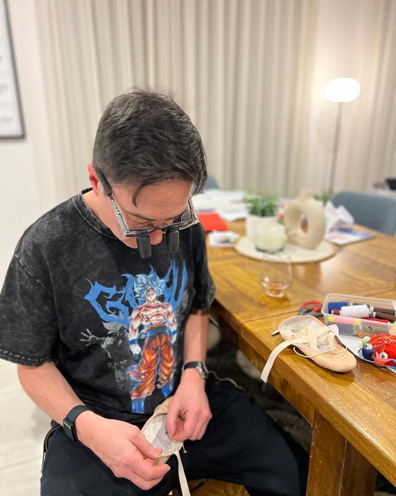 Ballet Exam tomorrow. New ribbons required. 

#sewing #surgery #loupes #designsforvision #ballet #cardiacsurgery #cardiothoracicsurgery #dadlikeasurgeon