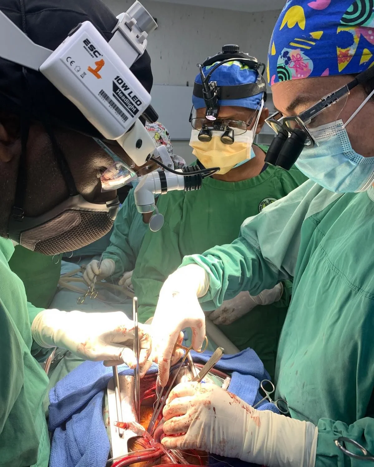 Coming with Open Heart International to operate with, teach, and encourage the team at Port Moresby General Hospital is a really rewarding experience. Each patient benefits, and more will benefit from the team having more expertise, experience and en