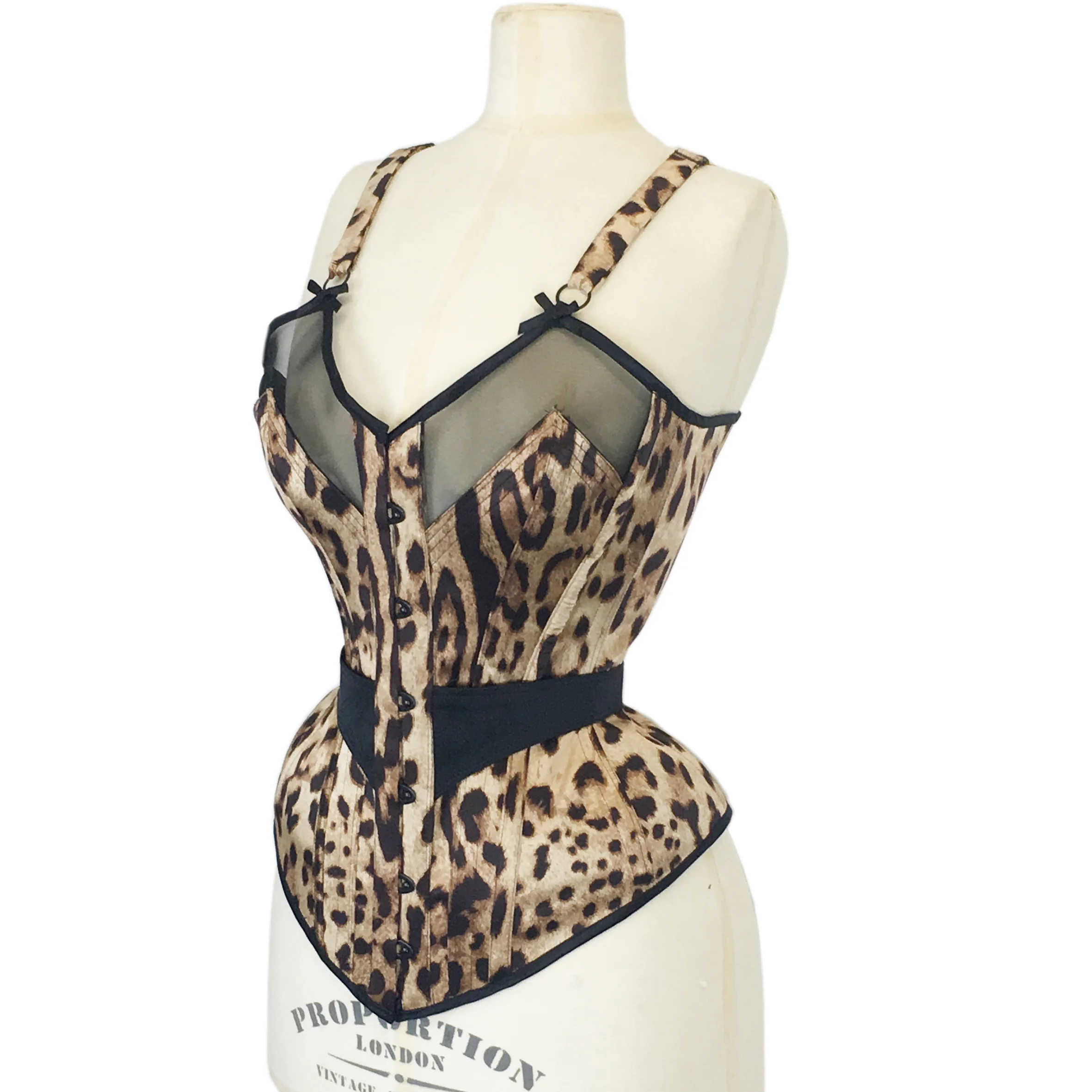 side leopard.jpg
