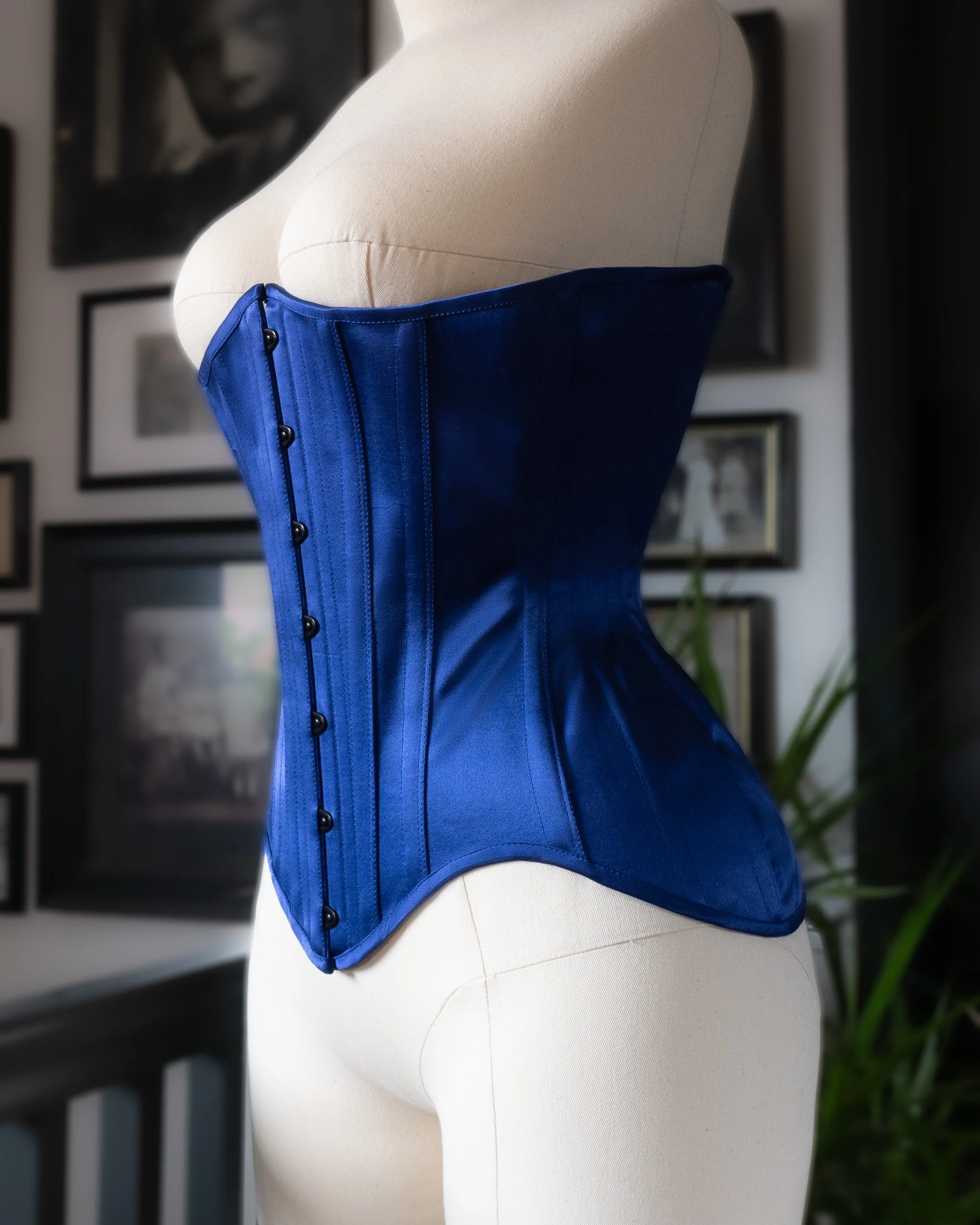 Underbust corset blue silk satin tall man-1.jpg