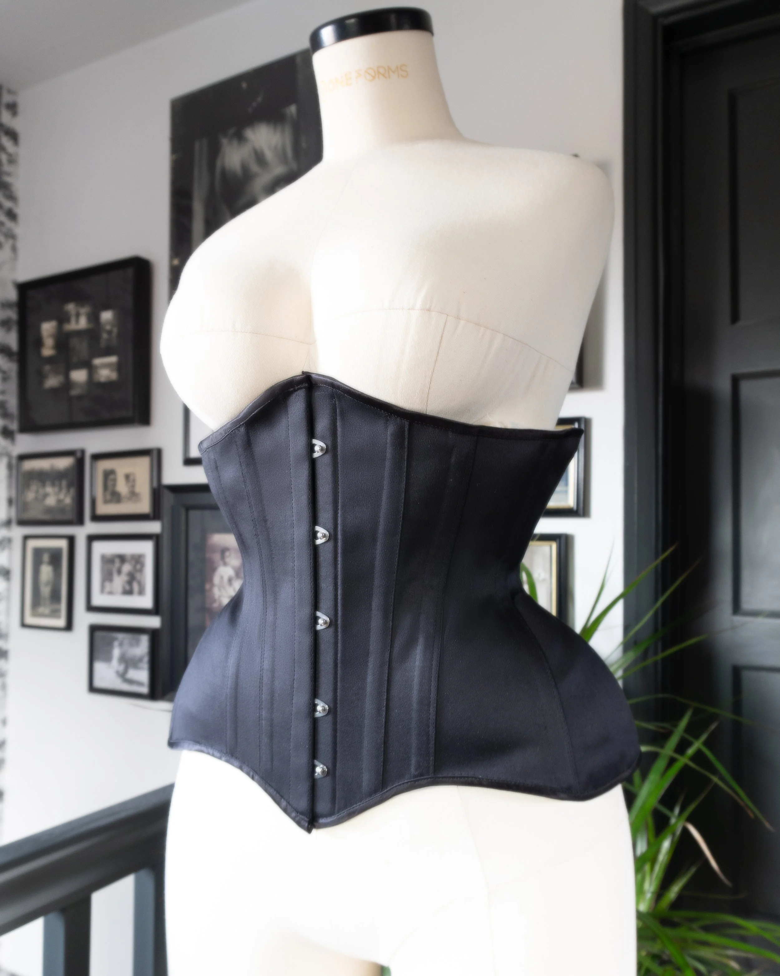 Black sateen smooth underbust corset-3.jpg