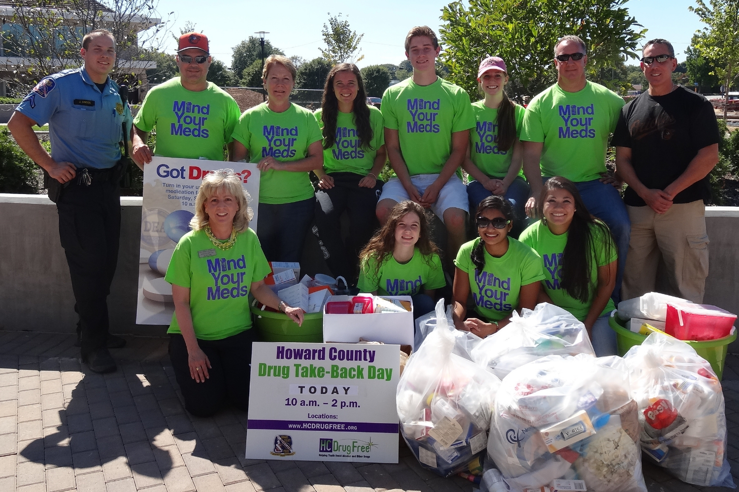 TakeBackDay 9-27-14 Photo with Bags.jpg