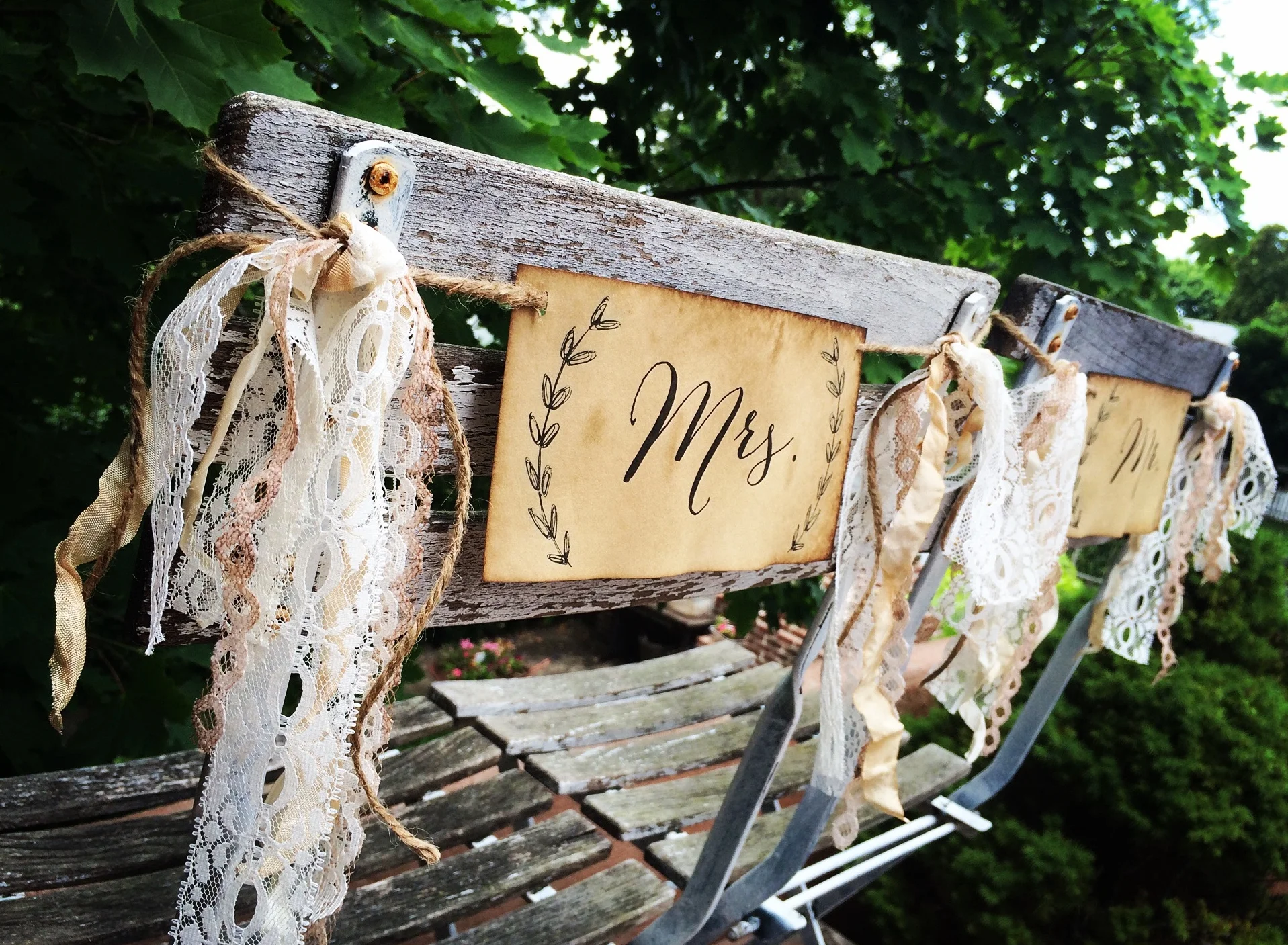 Chair Signs (Mr. & Mrs.)