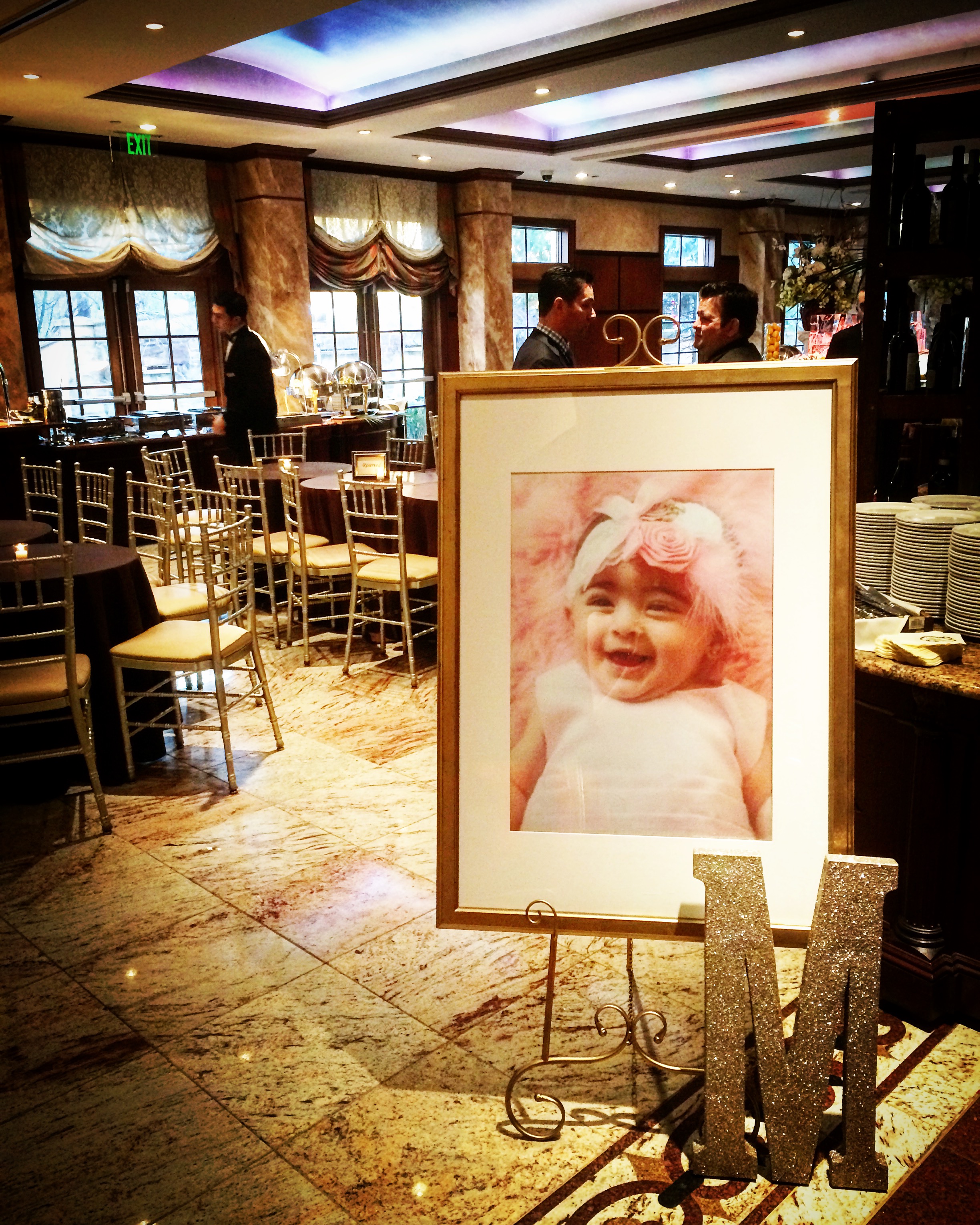 LARGE FRAMED PHOTO w/ EASEL | GLITTERED INITIAL