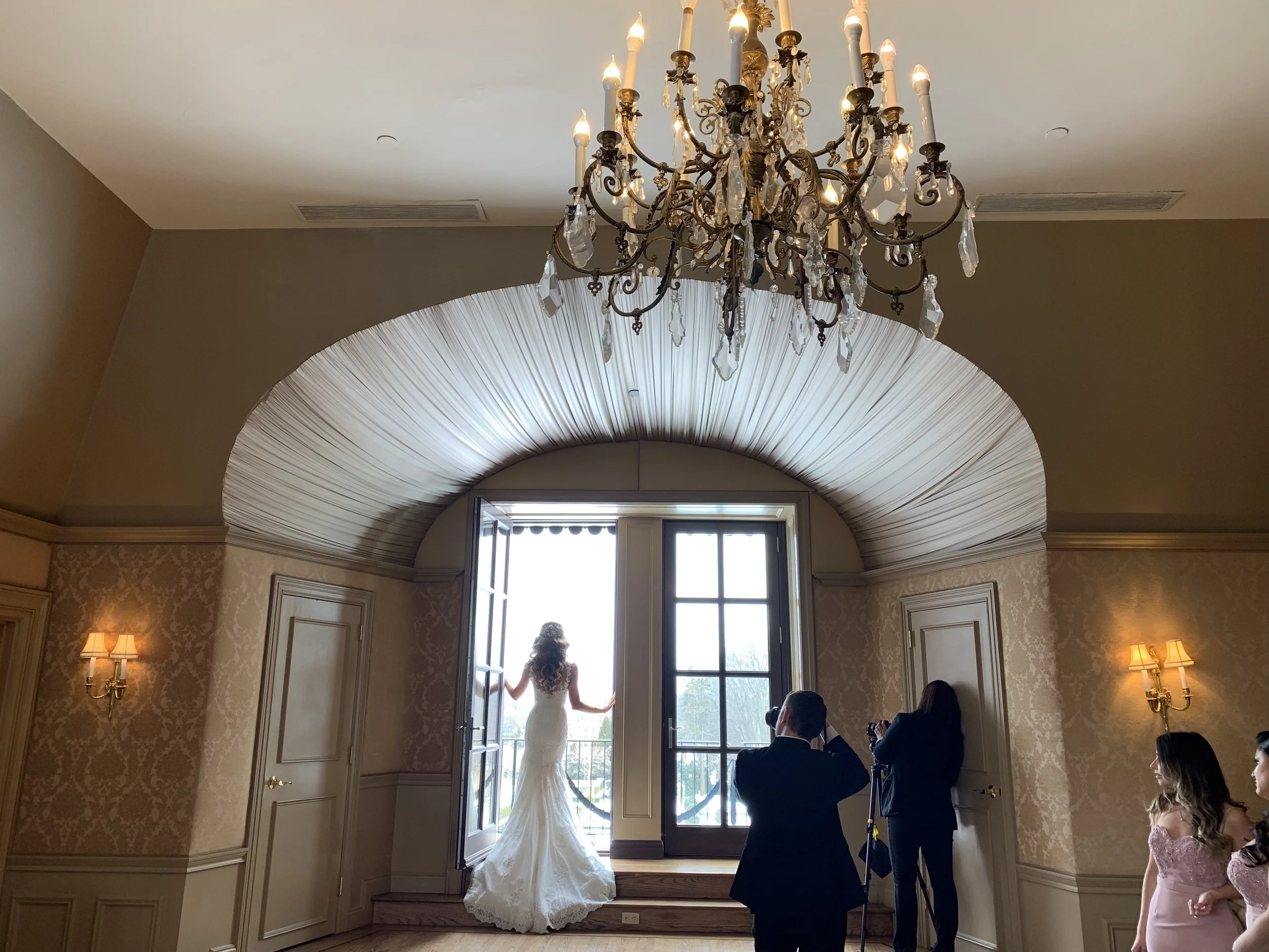 Brittany + Yannis : Behind-the-Scenes