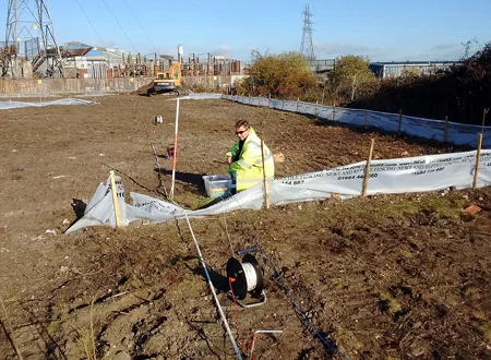 Soil resistivity testing configuration with a 4-electrode Wenner array