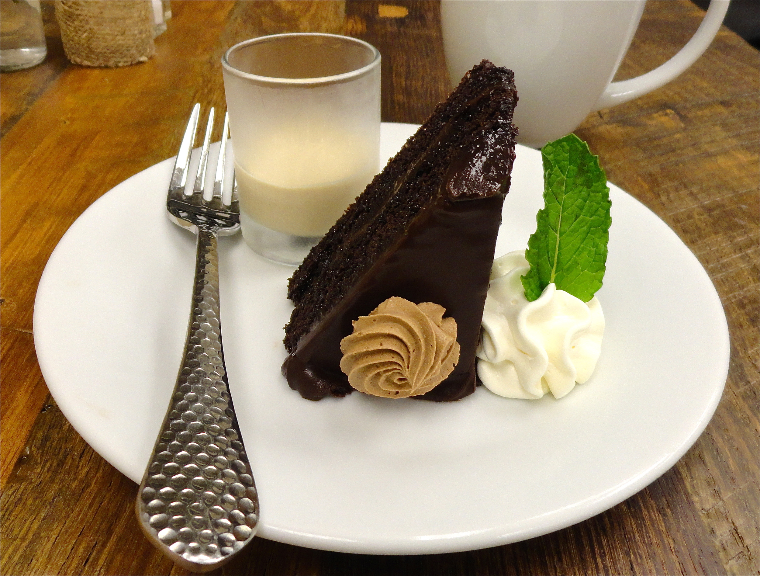 Chocolate Ganache Cake 