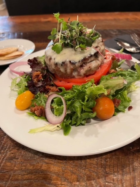 1/2 Lb Burger Salad