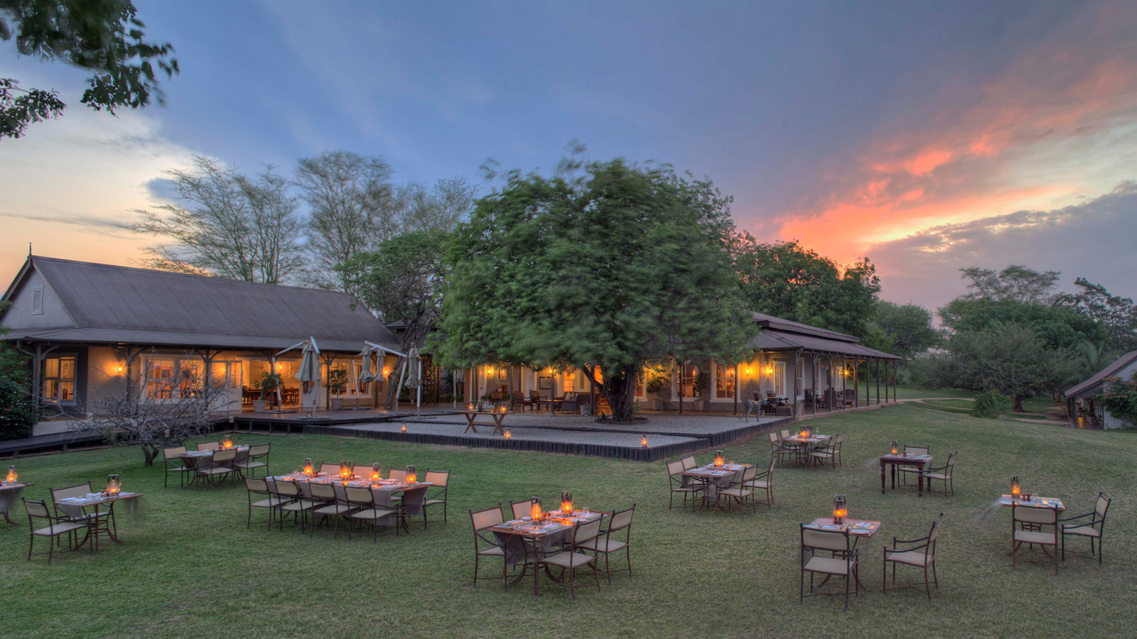 Header-guest-area-at-andbeyond-kirkmans-kamp-on-a-luxury-sabi-sand-safari-in-south-africa-1600x900.jpg