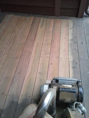sanding1.jpg