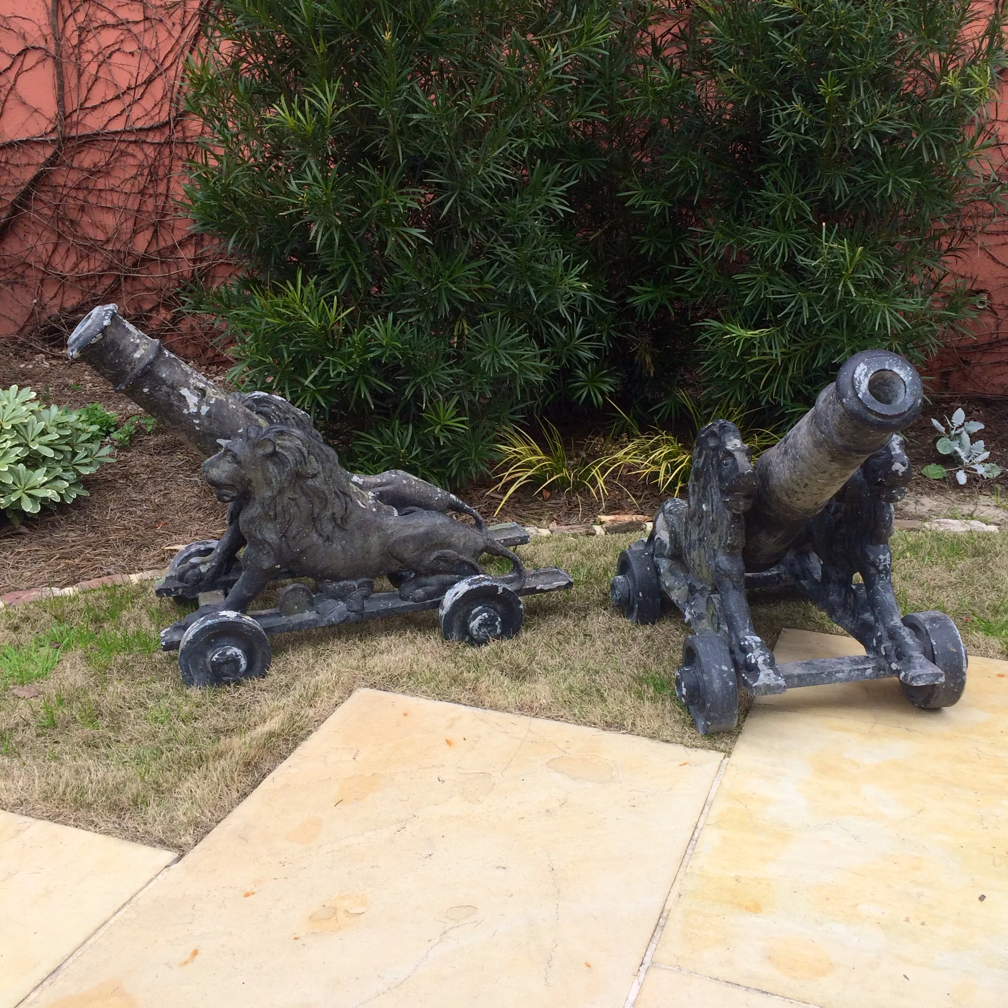 4019. Lead garden cannons lion 2_Charleston Garden Works.JPG