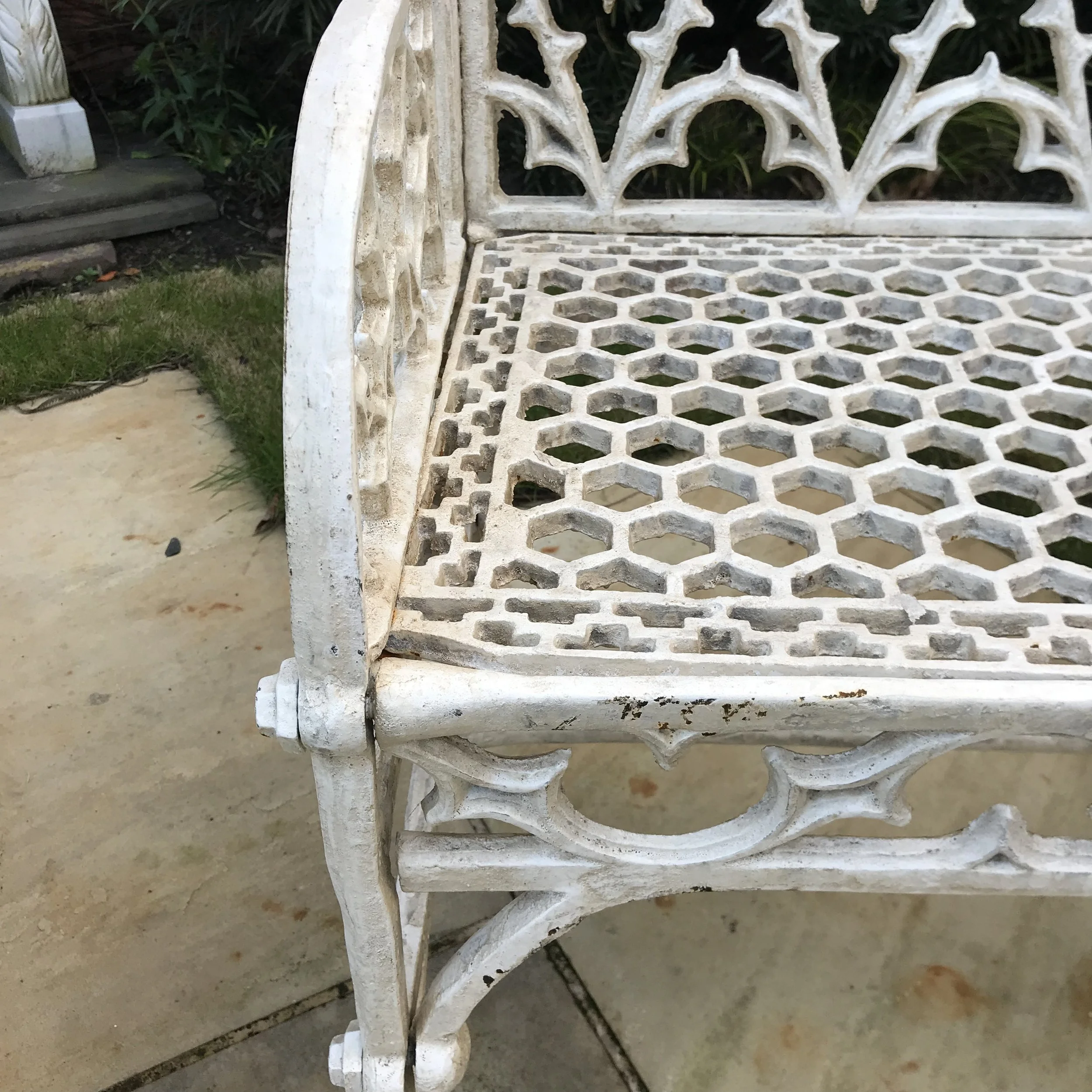 1034. Cast Iron Gothic Bench 4_Charleston GardenWorks.jpg