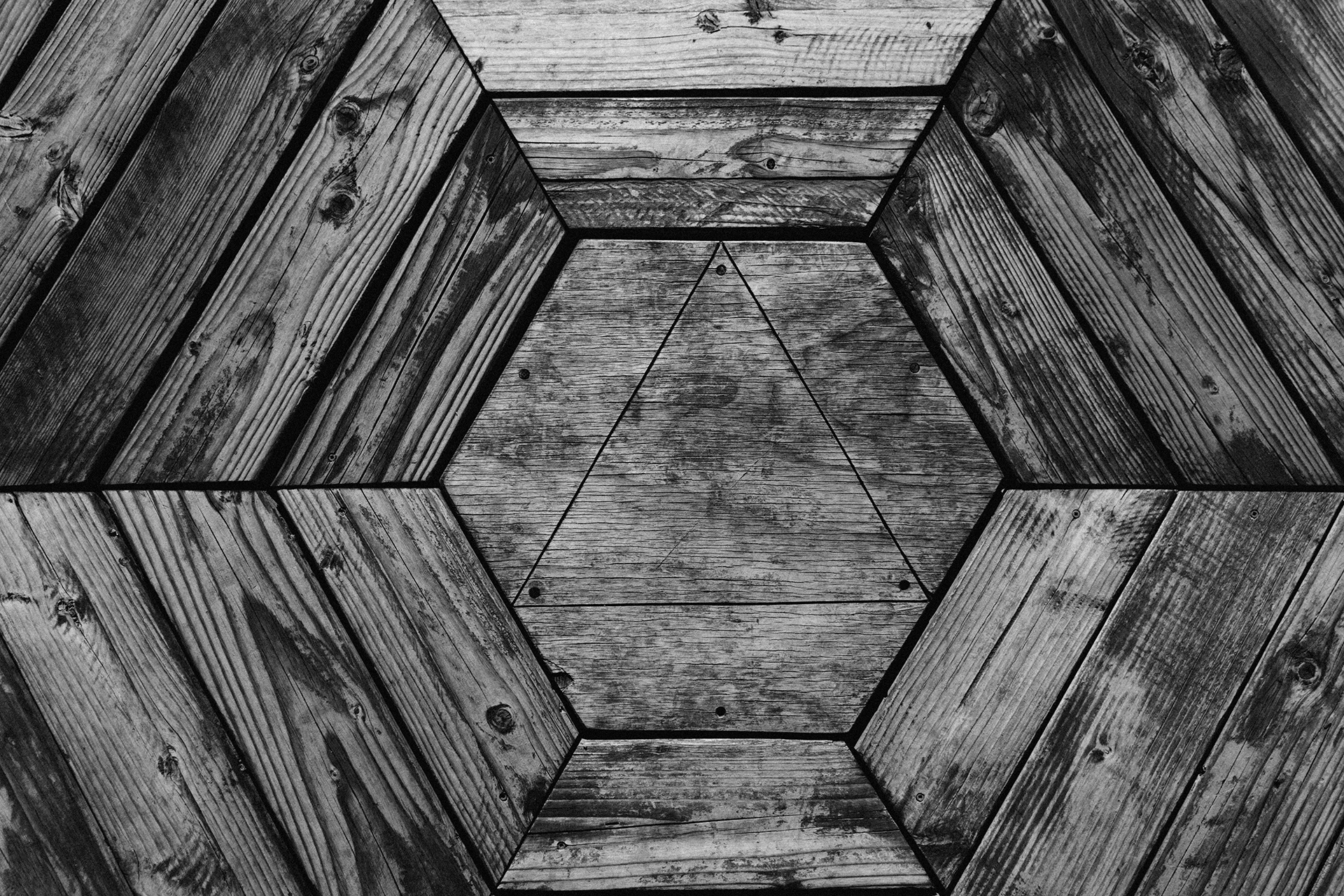 woodpattern.jpg