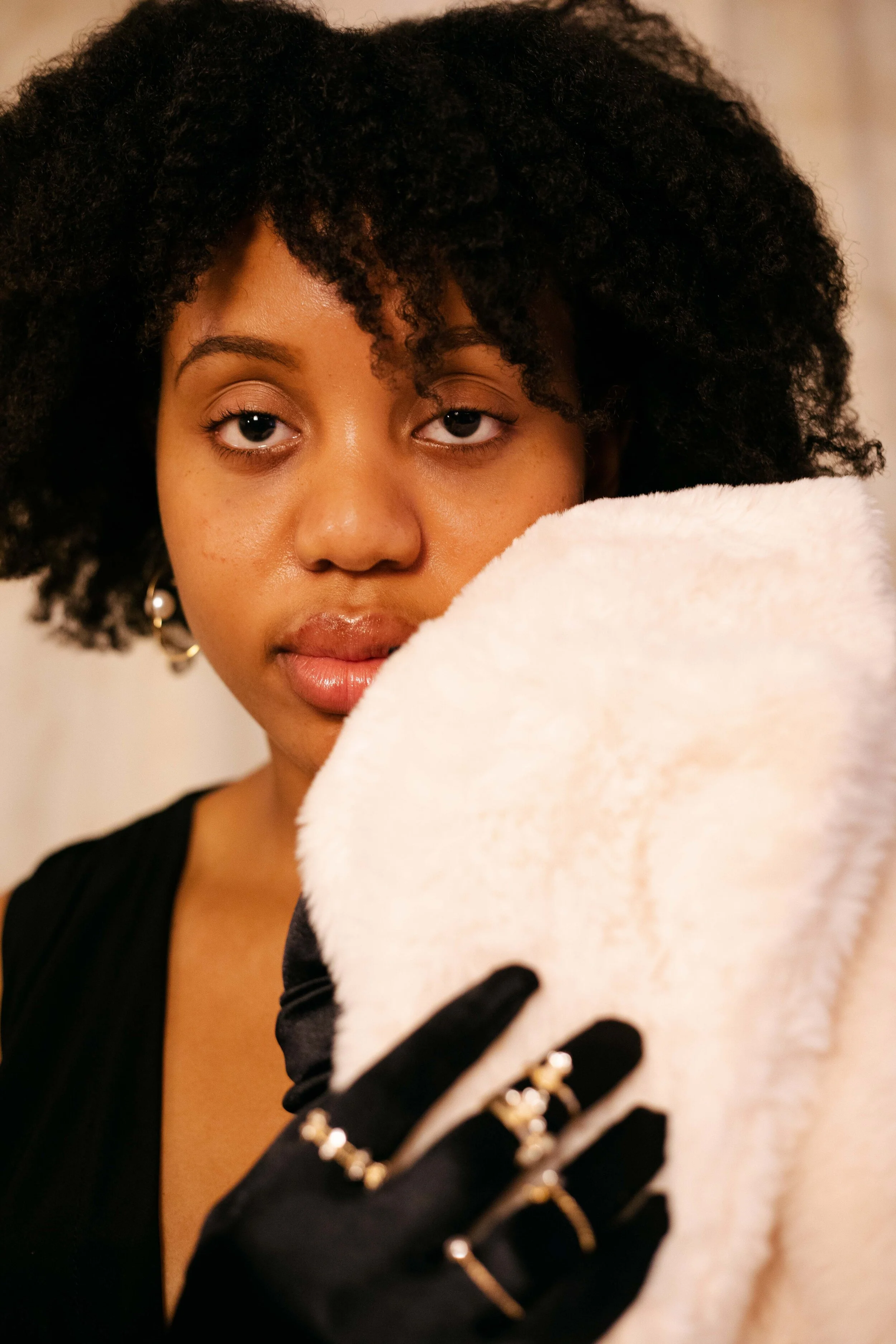   Onyeka    Adjectives to describe Onyeka aka Olivia:  Kindhearted, Delightful, Educated, Striking, Gracious, and Beautiful 