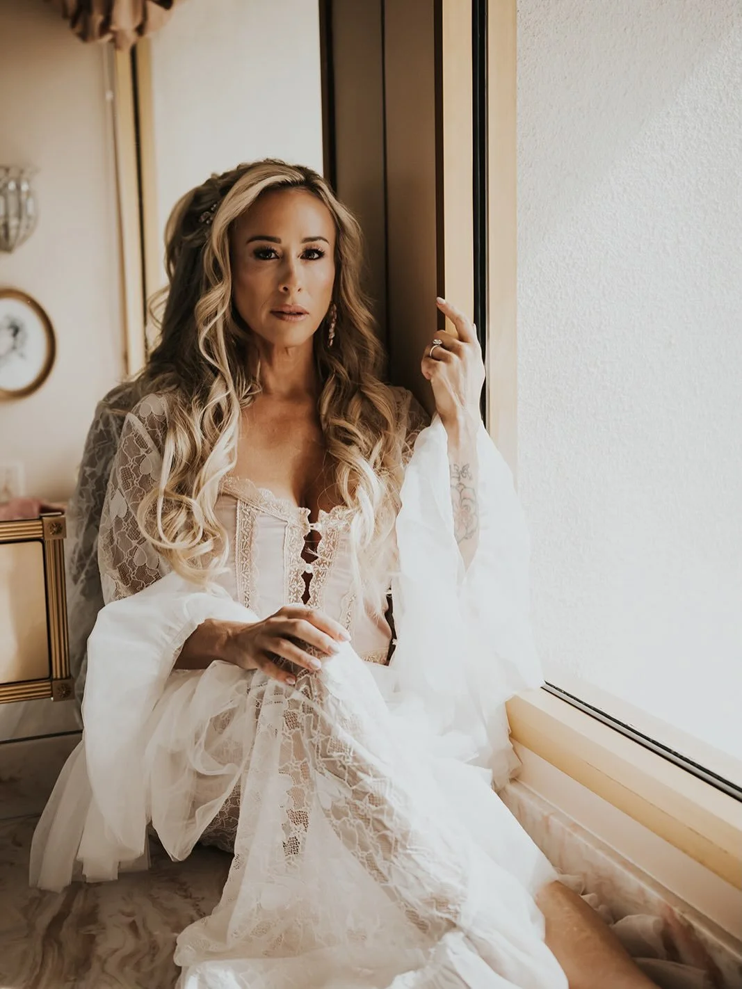 Just a Taurus goddess living her best newlywed life, celebrating LOVE in all its fabulous forms!

And can we PLEASE have a moment for these bridal boudoir portraits?! 🔥 📸💗Jamie Y Photography | creative styling by me💗

The creative team understood