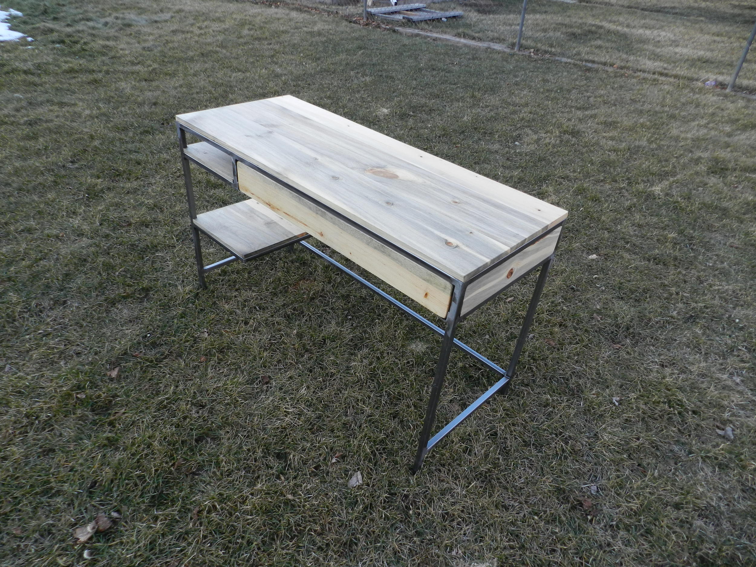 The Highlands Desk