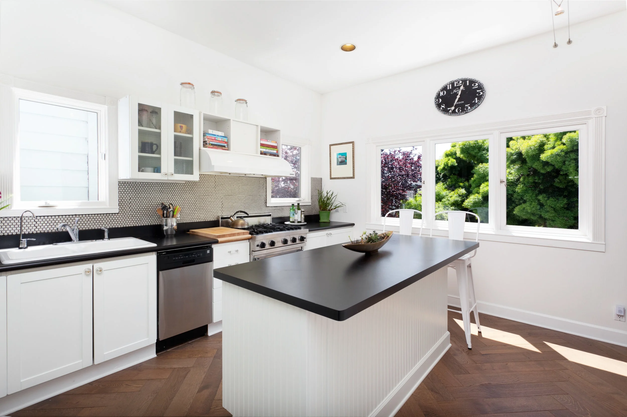 21Costa kitch1.jpg