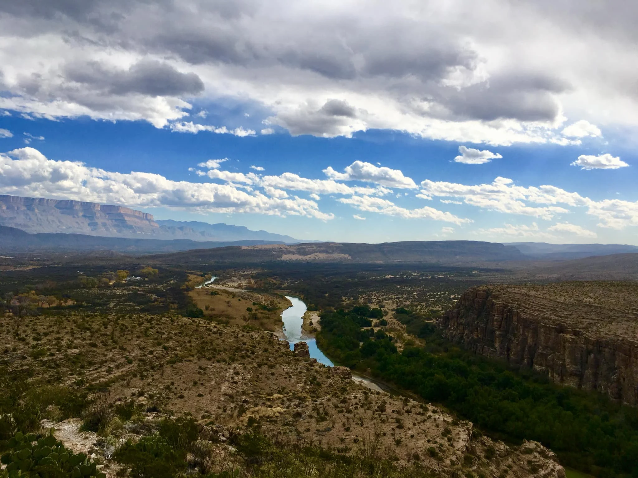 USA on the left and Mexico on the right