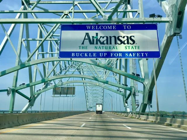 Border crossing from TN to AR.