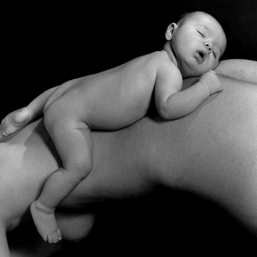 Baby on Mother's Backside (2002)