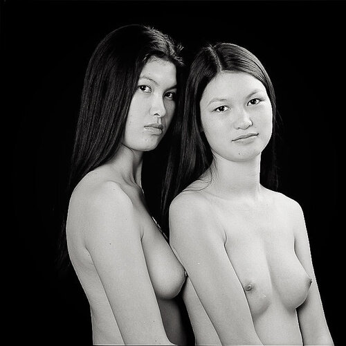 Sisters, (2001)
