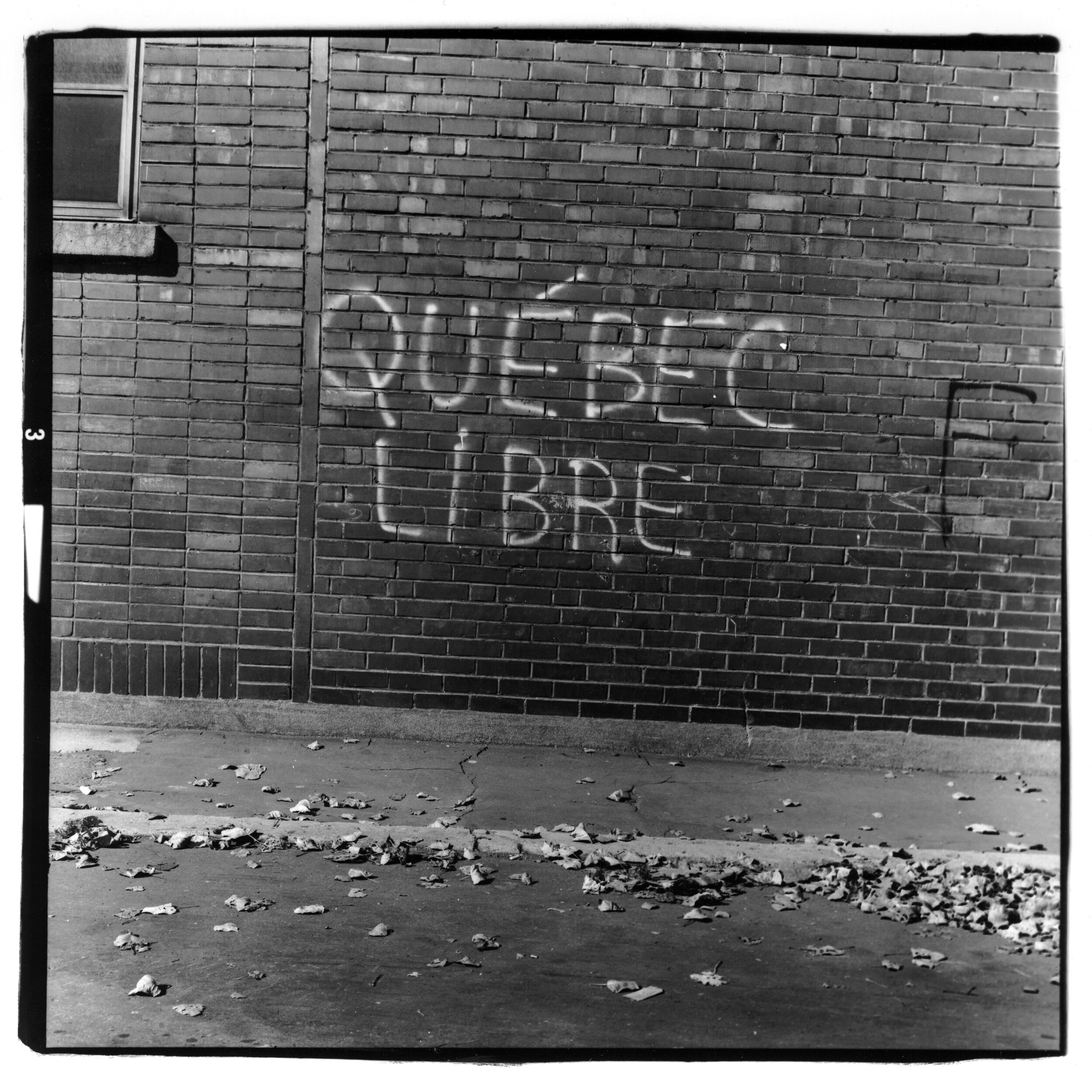 Québec Libre wall grafitti, 1970, Montreal
