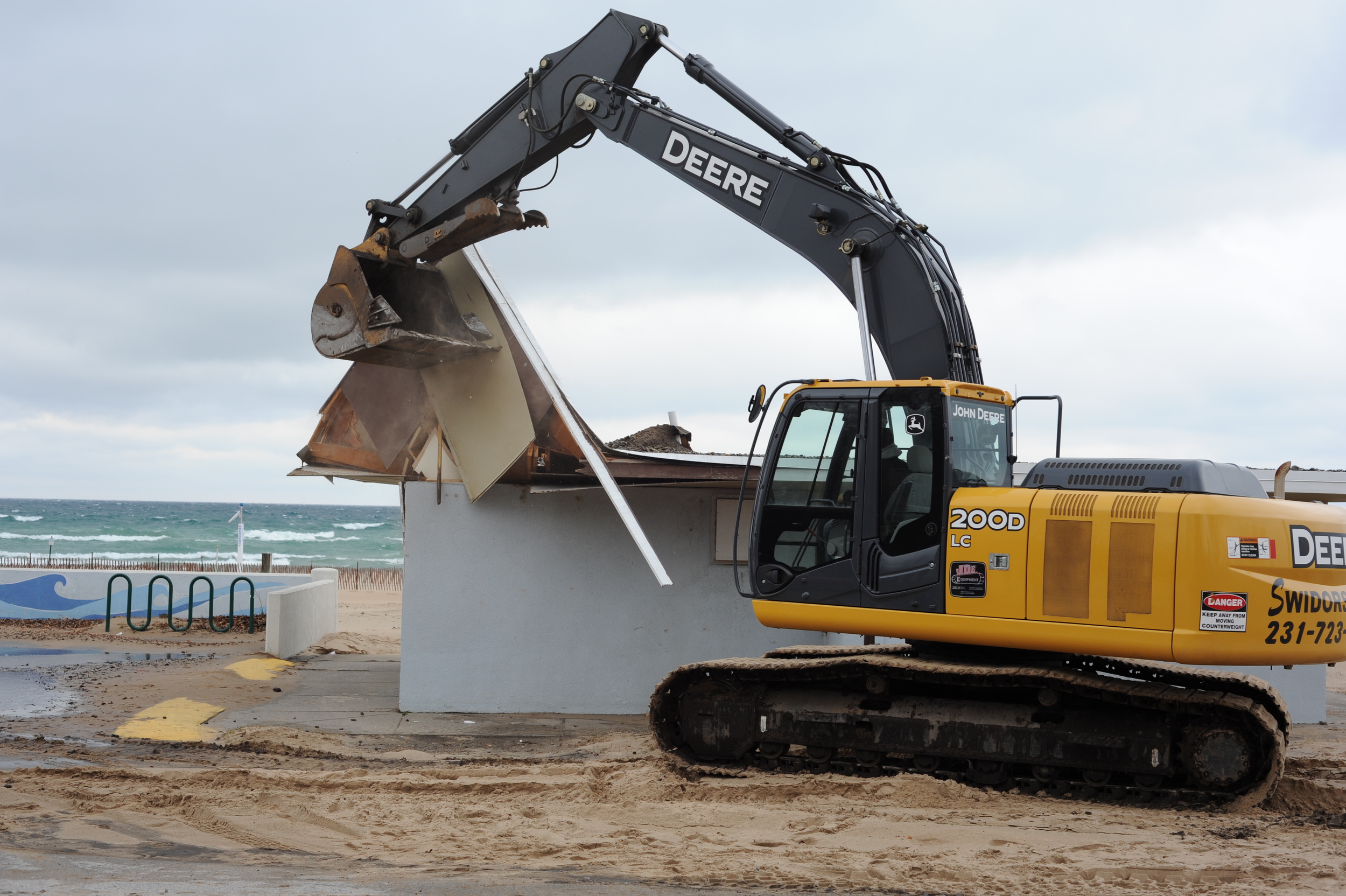  Demolition of First Street Beach Bathhouse 