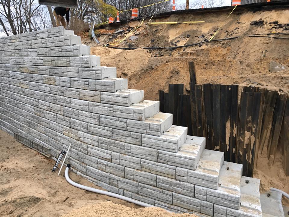  Short Street Retaining Wall Project: wall and steel shoring 