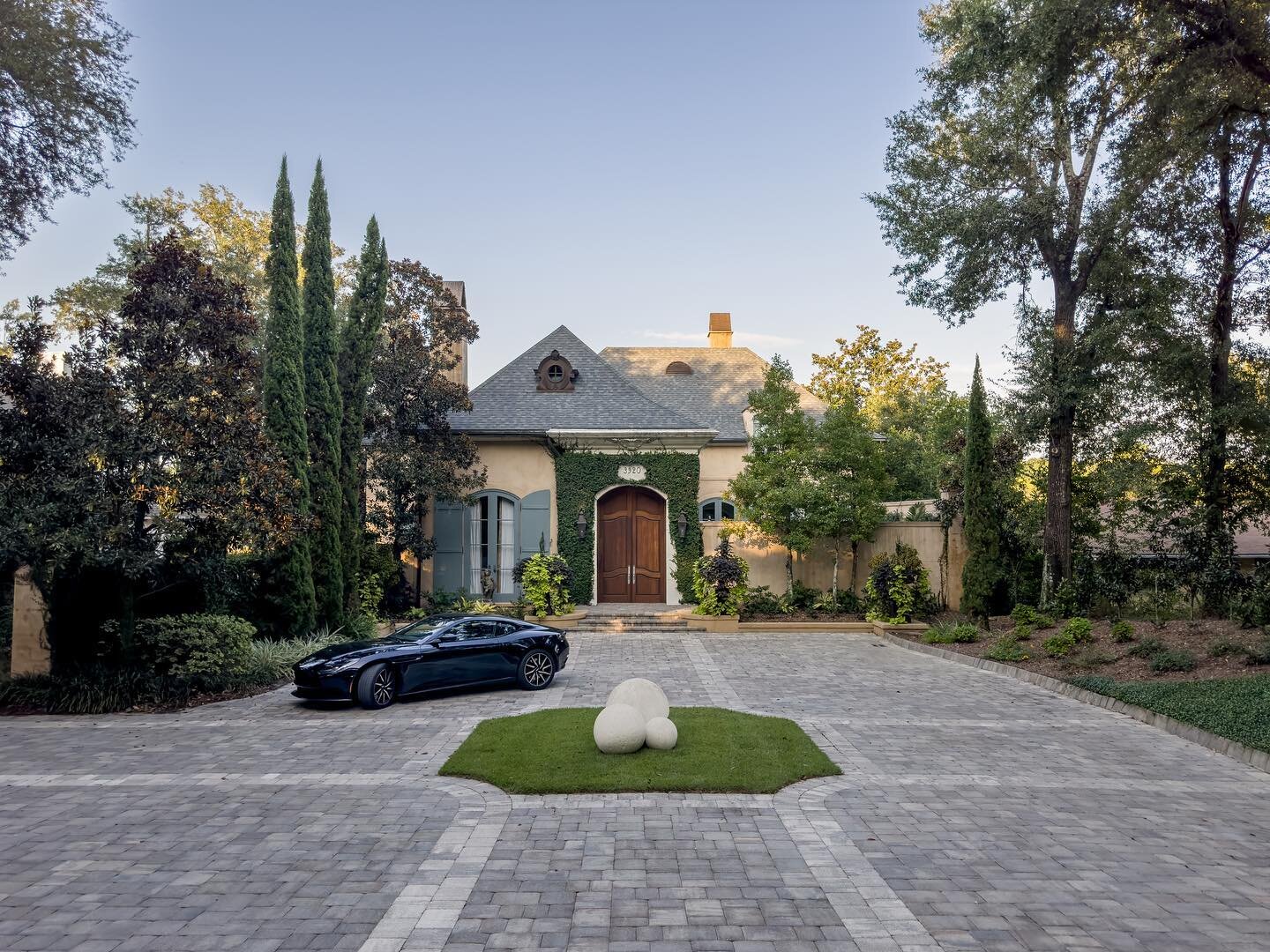 Truly an architectural masterpiece for the most discriminating buyer, the timeless elegance and attention to detail at 3920 Menendez begins at the paver driveway and dramatic 12&rsquo; cypress entrance door leading into a private New Orleans style co