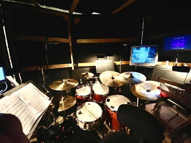 My kit for @blissthemusical in #Seattle at the @the5thavenuetheatre Fun new show! @yamahadrumsofficial Oak Customs sounding great. @akgaudio C414 OH&rsquo;s are nice and open. Thanks @nevstein ! #drummer #newmusic