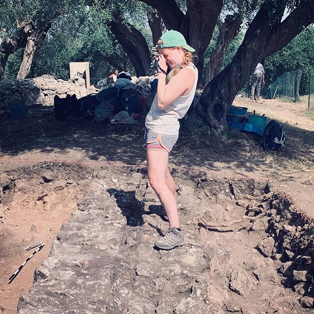 Pics or it didn&rsquo;t happen -Leina #dirt #rock #photography #cosaexcavations2019