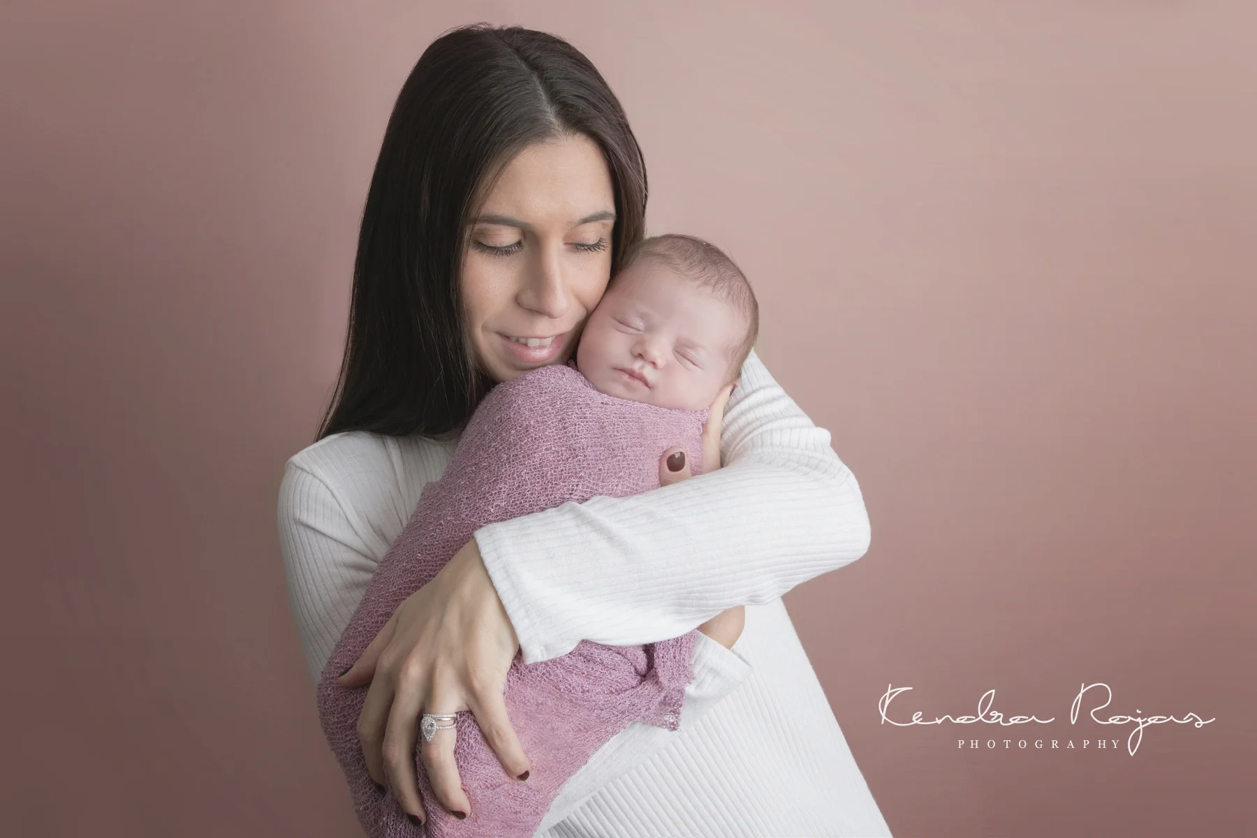 Newborn_Charlotte 112216_17_LOW_Social.jpg