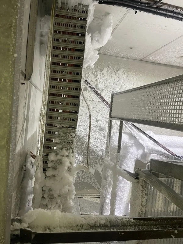 Ice Build Up in a Blast Freezer — Humiscope
