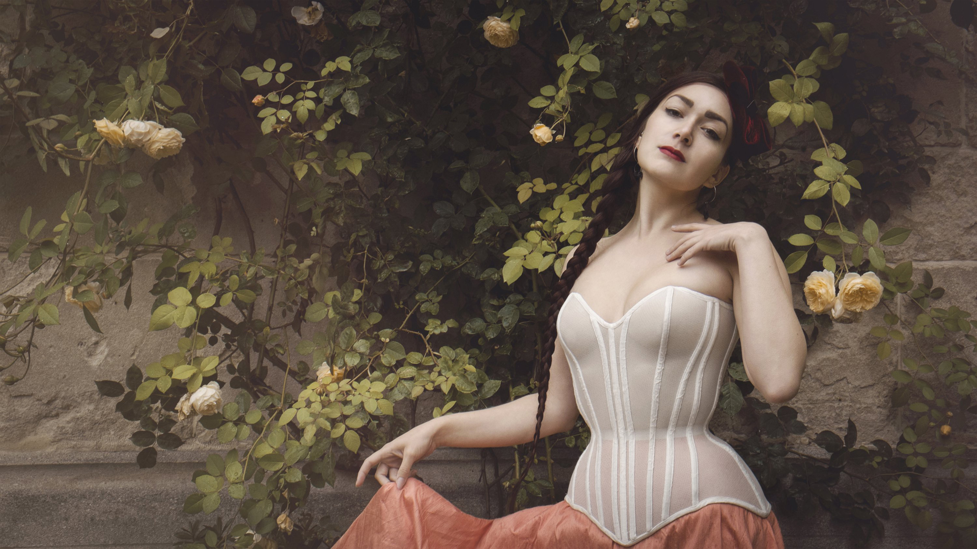 A hand-crafted corset by Morua.