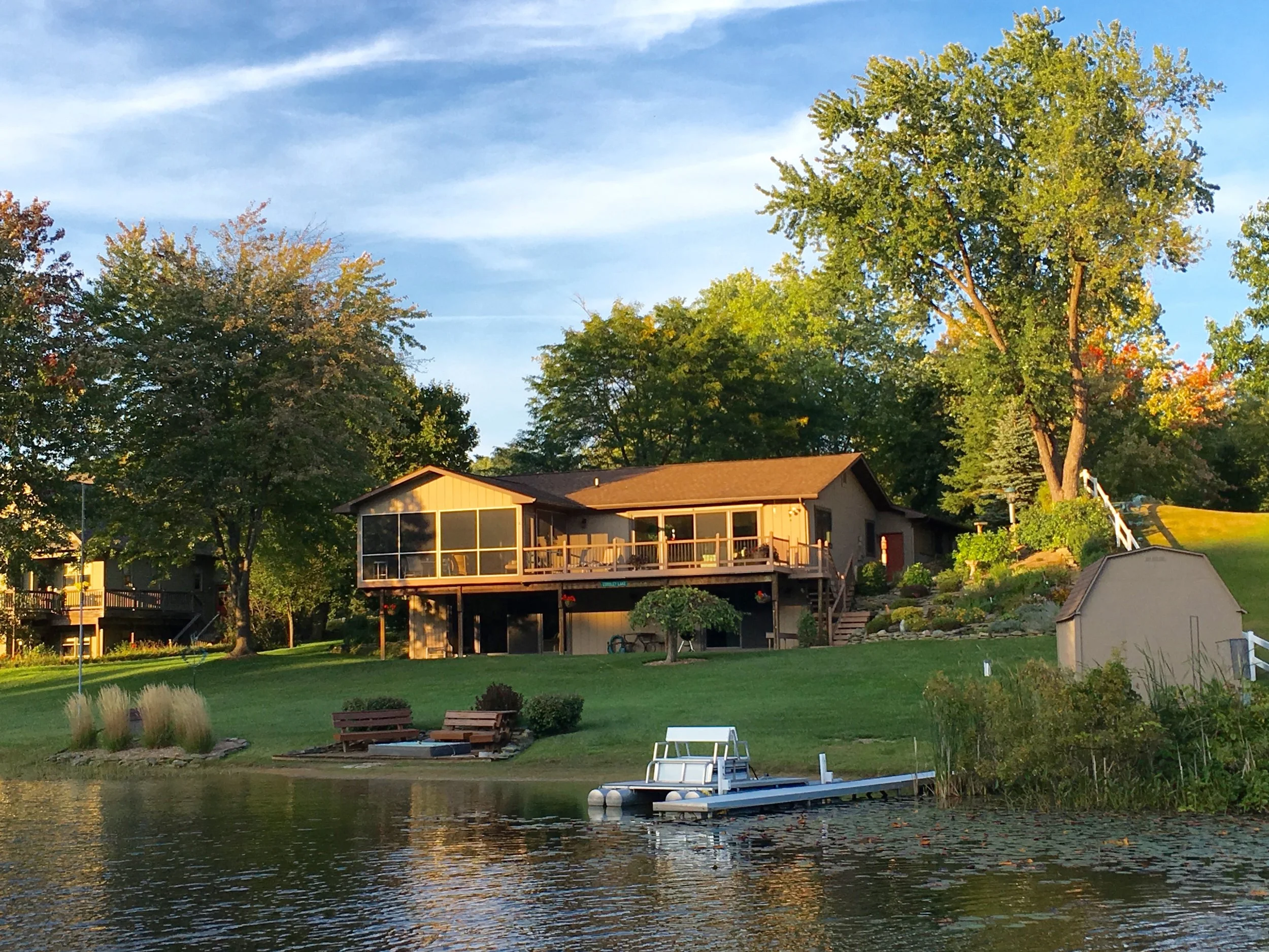 Sold - $449,900 3586 Mary Ann, Pinckney, MI 48169 Pinckney Schools Life is better on the lake - especially when you can drink it in from most every room in an updated, easy to live in house with a peaceful view of water and woods! This 4 bedroom, 3 bath home is a ranch with a full, walkout basement and oversized 2 car attached garage.