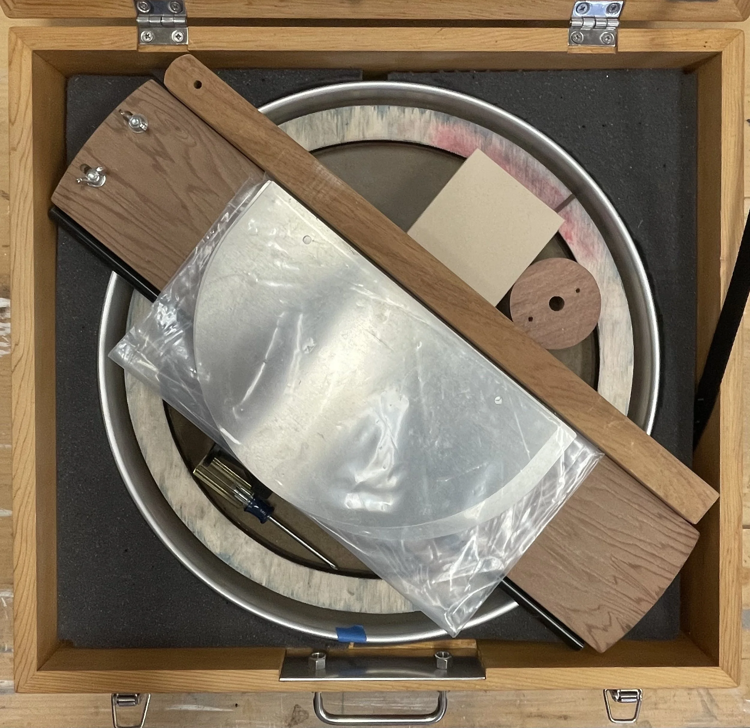 The Aeoliograph packed in its traveling case