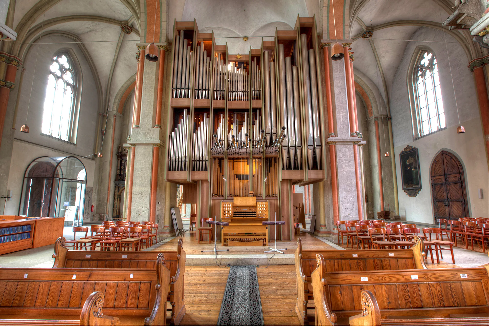 IMG_4269_70_71_tonemapped2.jpg