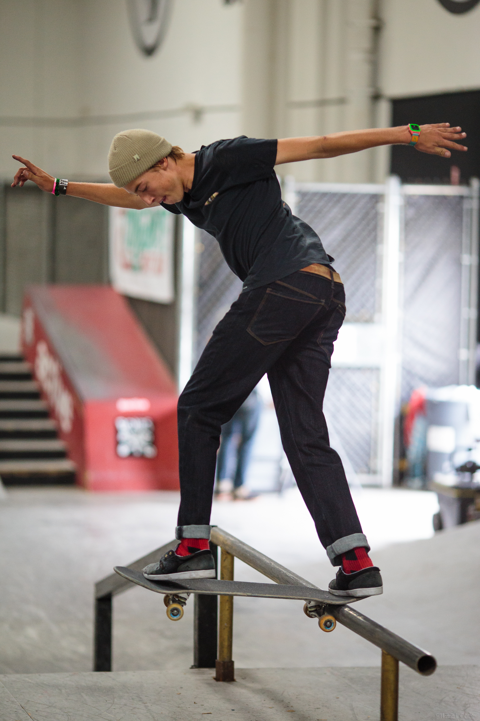 skate_rail_bstail_riley.jpg