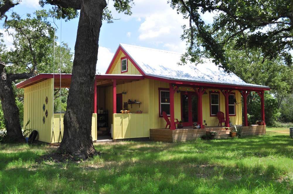 Kanga Cottage Cabin 16x26 MC01.jpg