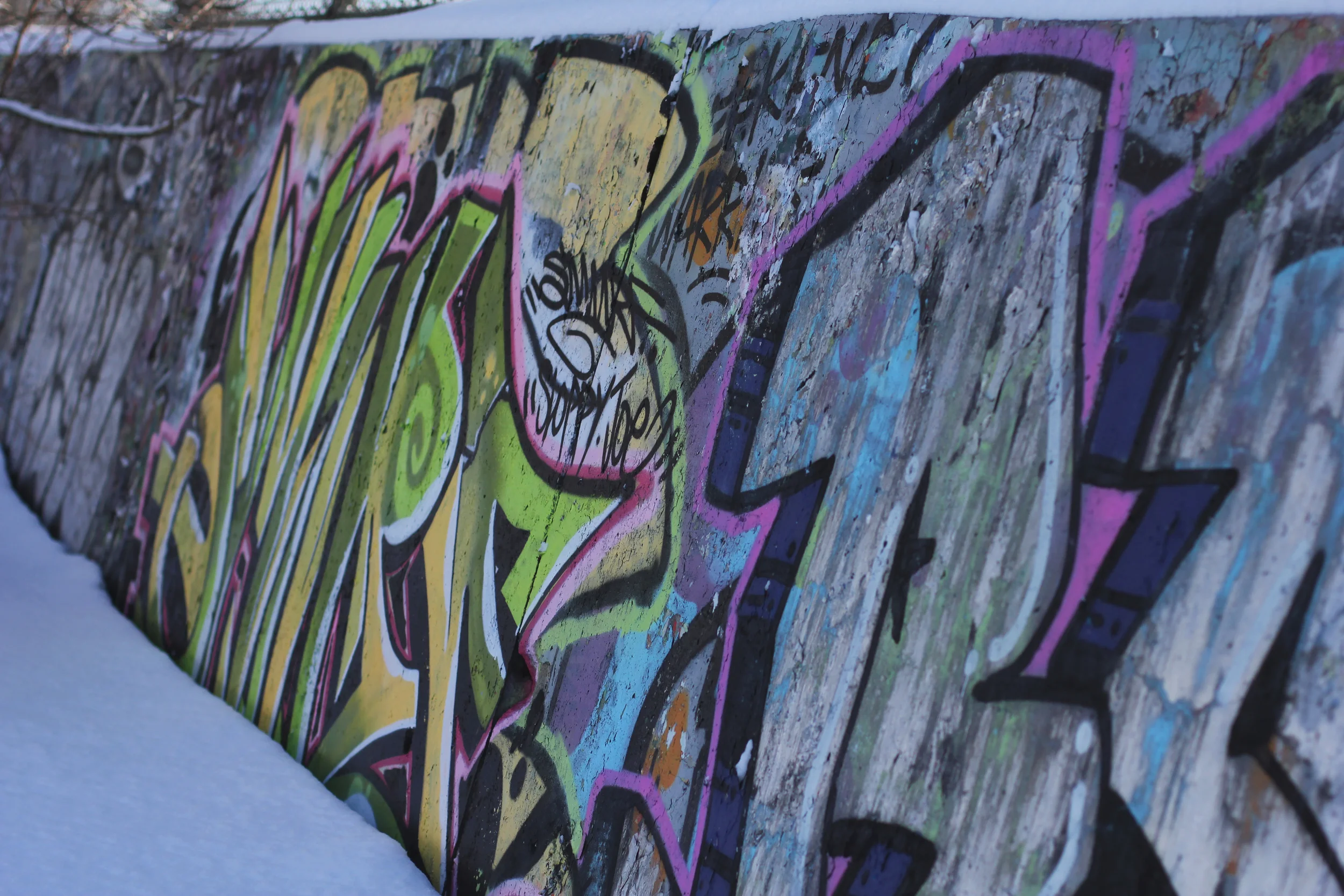 *graffitiwall.jpg